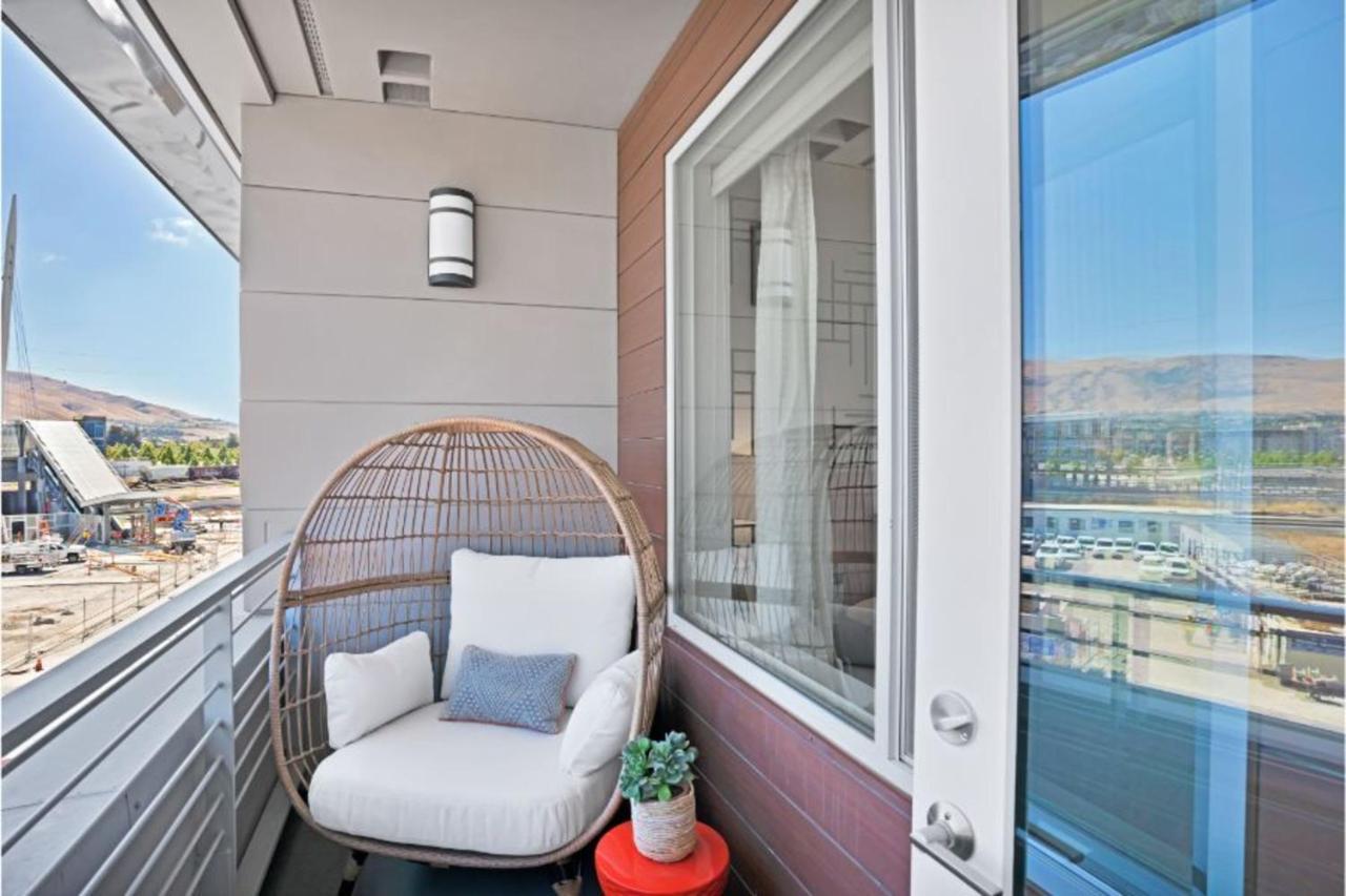 Aya Apartments Fremont Extérieur photo